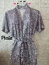 Bata Glitter brillante de color plata con cinturón
