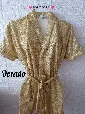 Bata Glitter brillante de color dorado con cinturón
