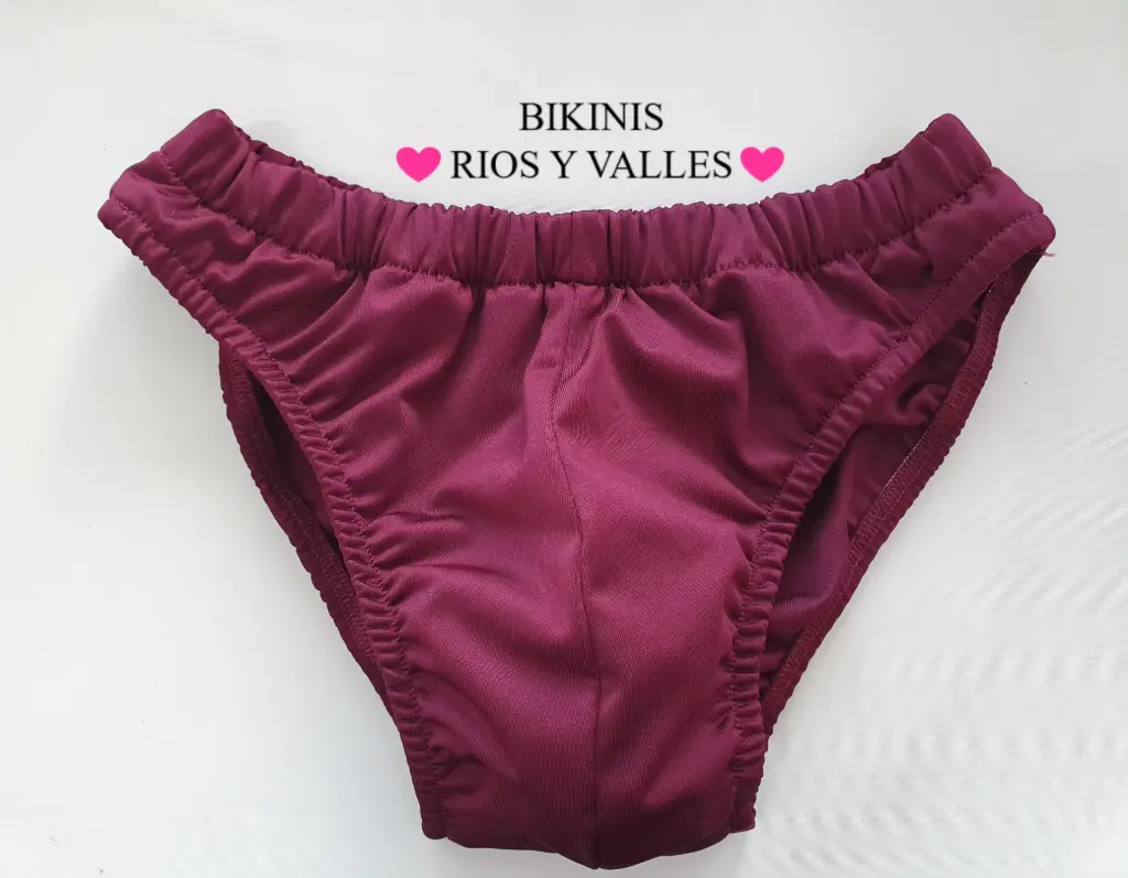Posing Trunks FMFF Color Plum (MEDIUM)