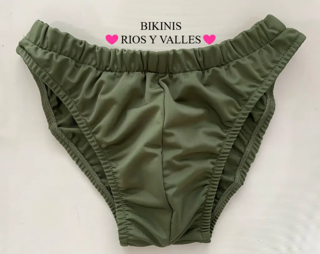 Posing Trunks FMFF Color Olive Green