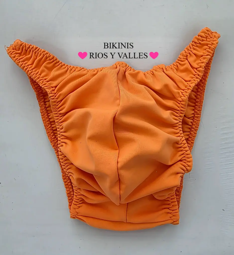 Posing Trunks Orange Lycra